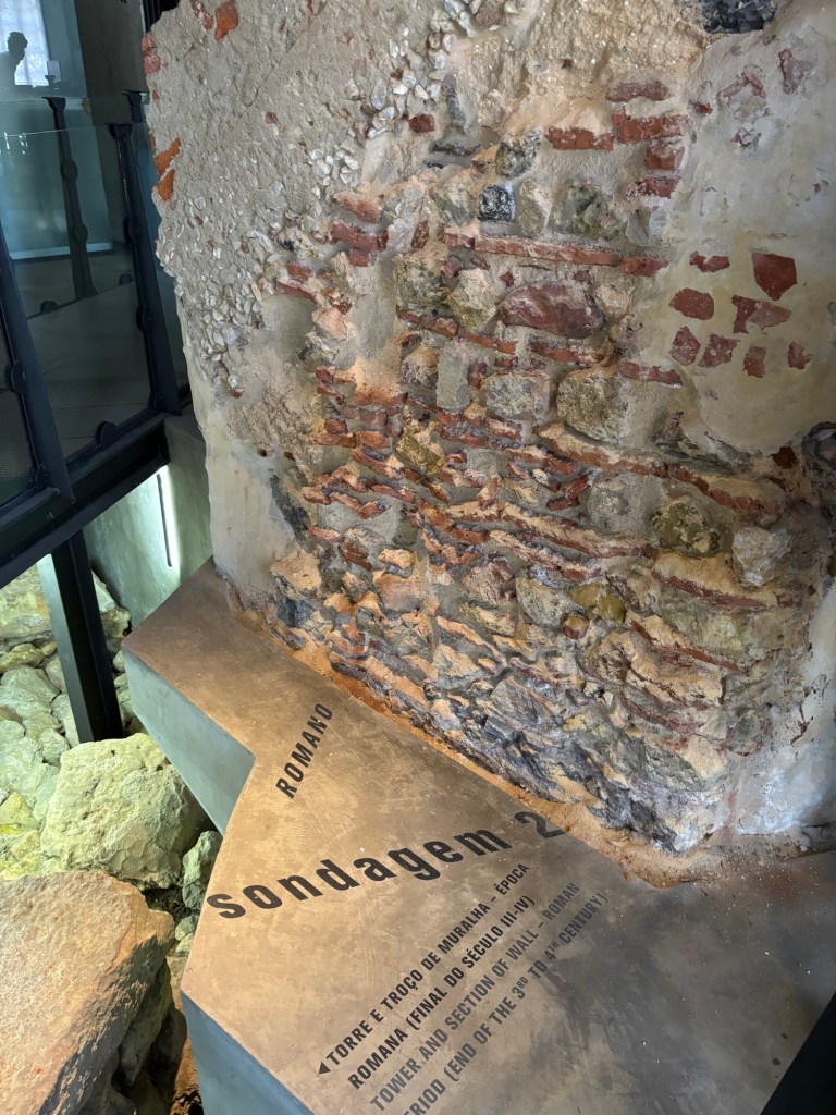 casa dos bicos ruins