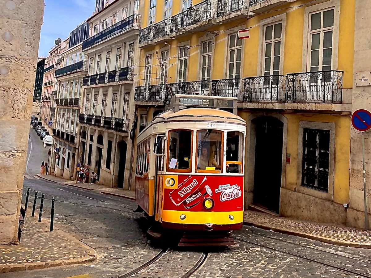 What to do in Lisbon After You Land Before Hotel&nbsp;Check-in